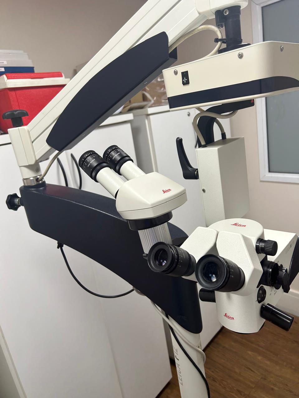 Microscópio Leica M220 F12 Microscópio Leica M220 F12